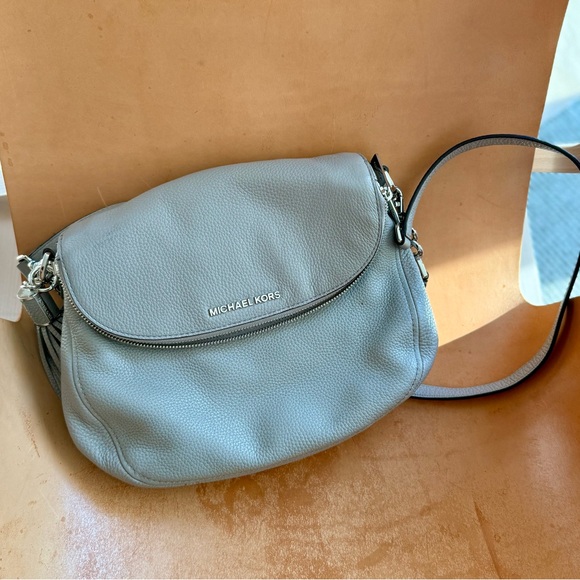 Michael Kors Bedford Pebbled Leather Crossbody Bag - Picture 1 of 4